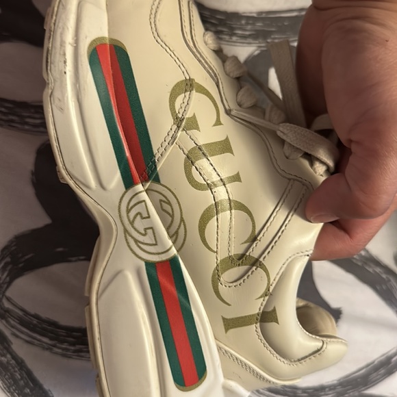Gucci Ivory Rhyton Logo Sneaker Size 34 - Picture 3 of 4